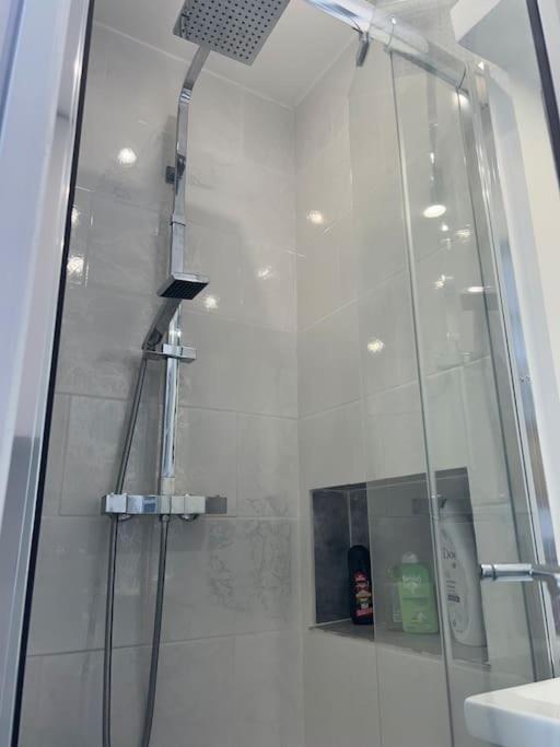 Appart De Luxe Tout Confort Jusqu A 4 Personnes Apartment Triel-sur-Seine Exterior photo